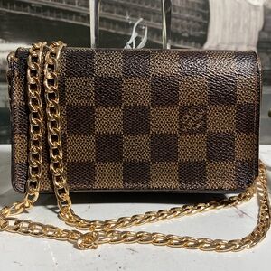 Authentic Louis Vuitton Damier Bifold Zippy Wallet